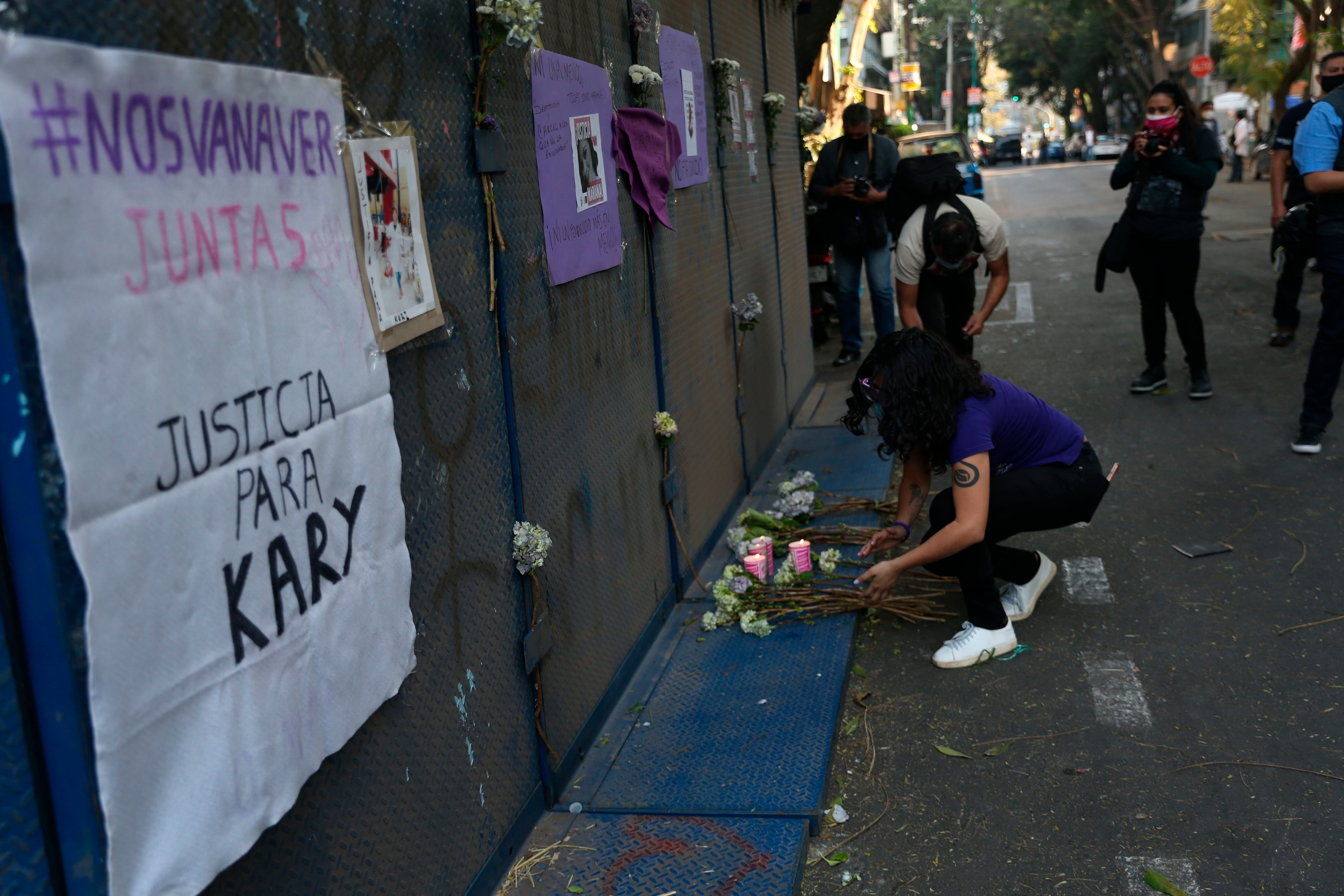 Un « Crybaby » adapté préside à un cri uni contre le féminicide au Mexique