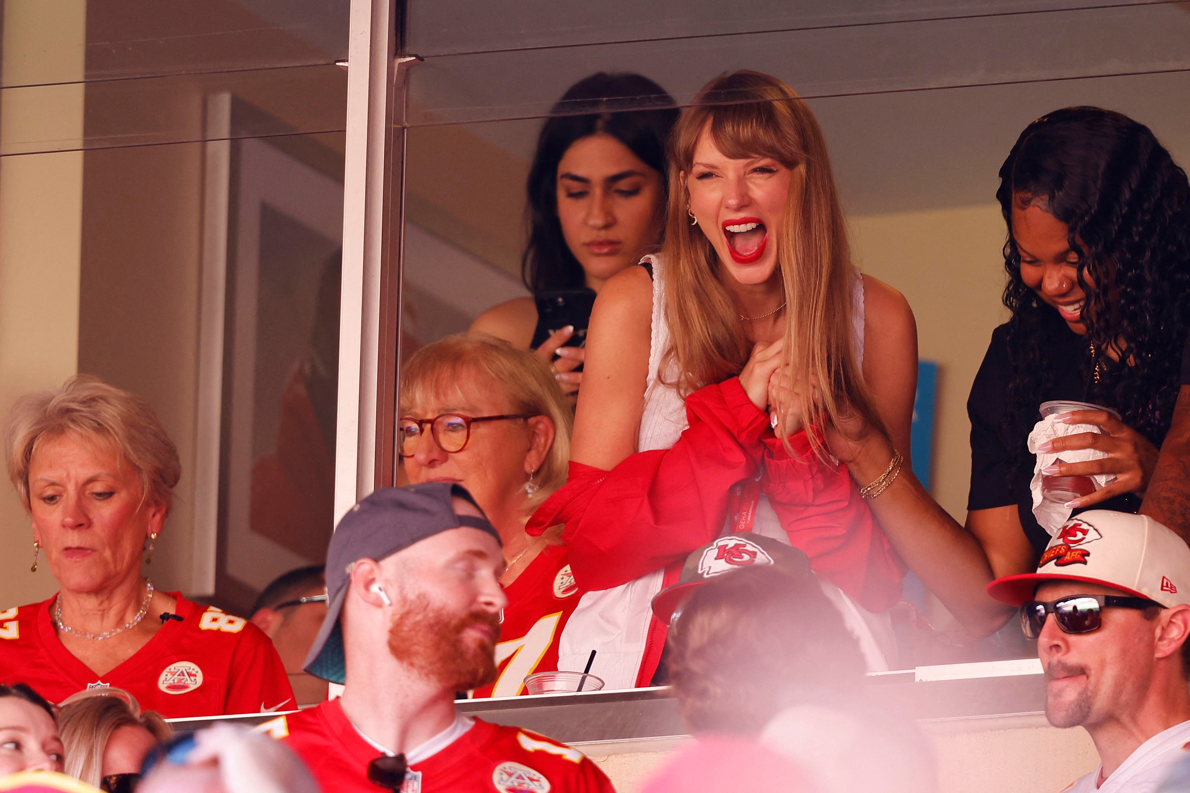 Taylor Swift travis kelce