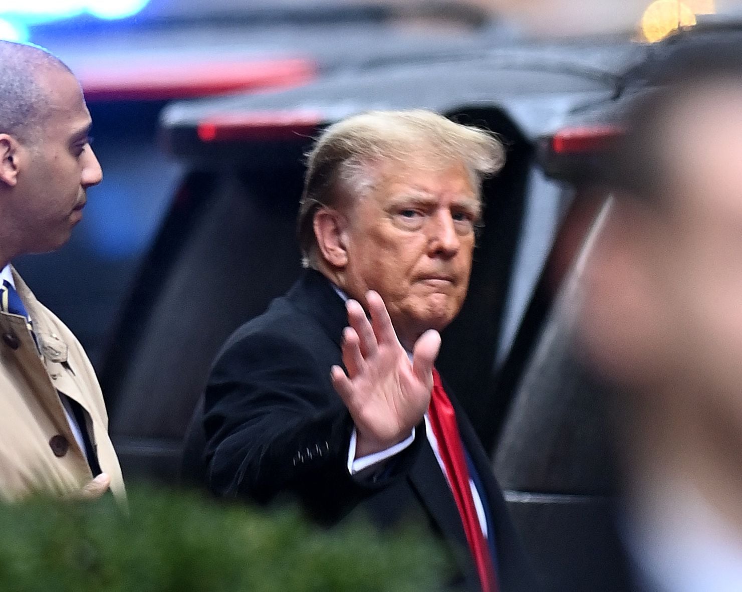 26/01/2024 January 26, 2024, New York, New York, USA: Former President DONALD TRUMP leaves Trump Tower on Fifth Avenue on his way to Federal Court for the ongoing defamation trial brought by E.Jean Carroll in lower Manhattan. Today there will be the closing statements. POLITICA Europa Press/Contacto/Andrea Renault 