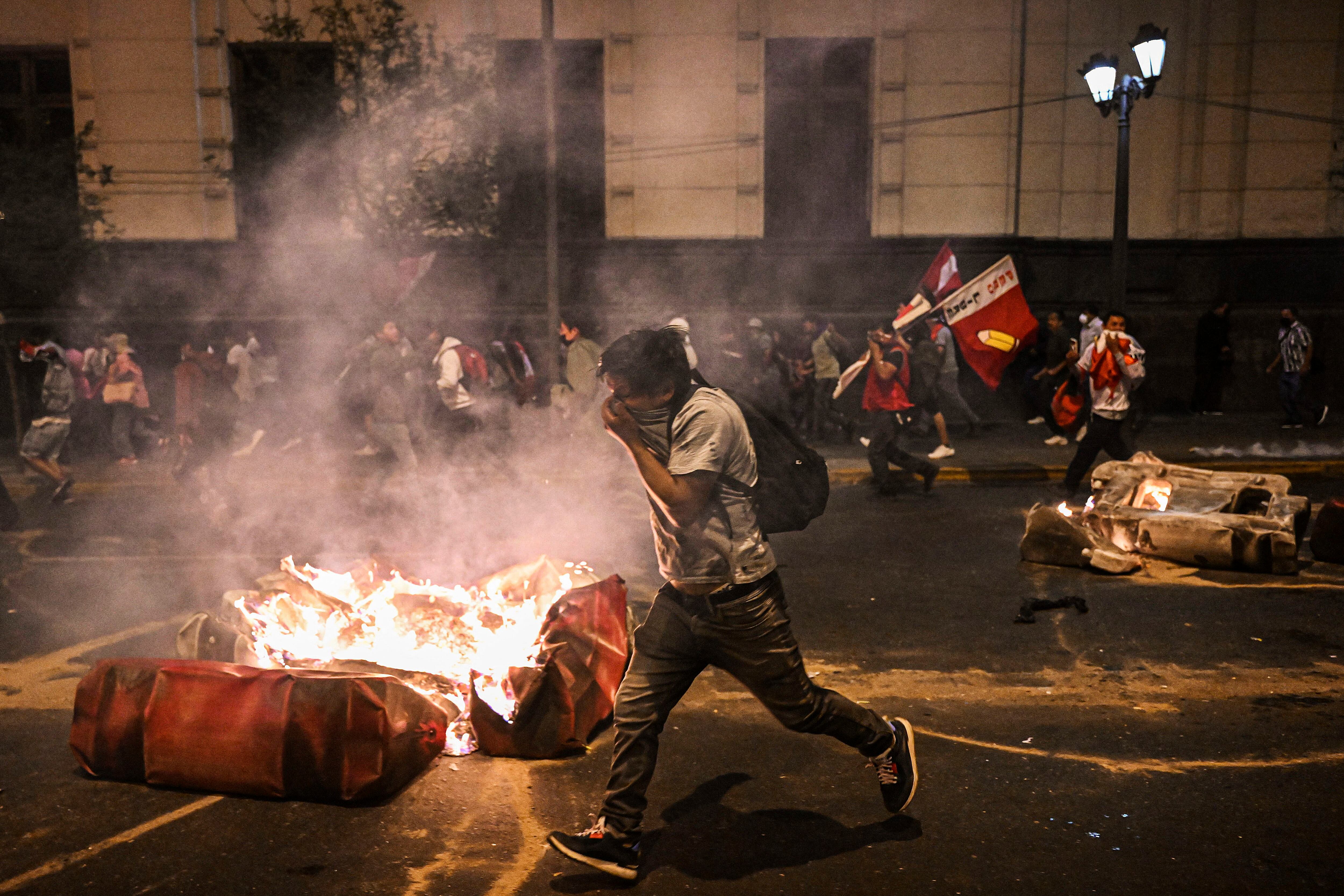 Protestas en Perú y bloqueos de carreteras en varias regiones del Perú