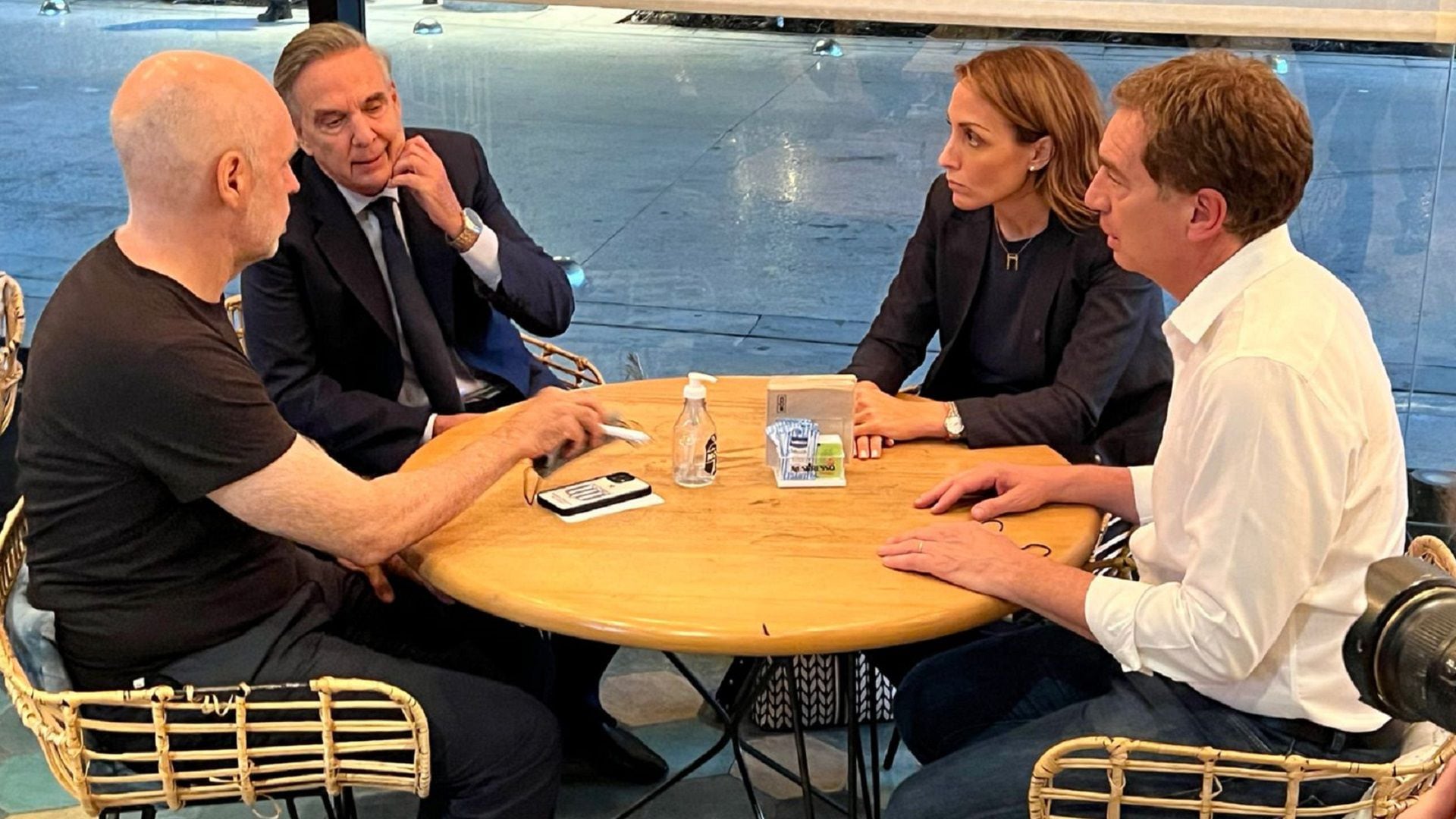 Horacio Rodriguez Larreta, Diego Santilli, Michelangelo Pichetto et Florencia Arietto