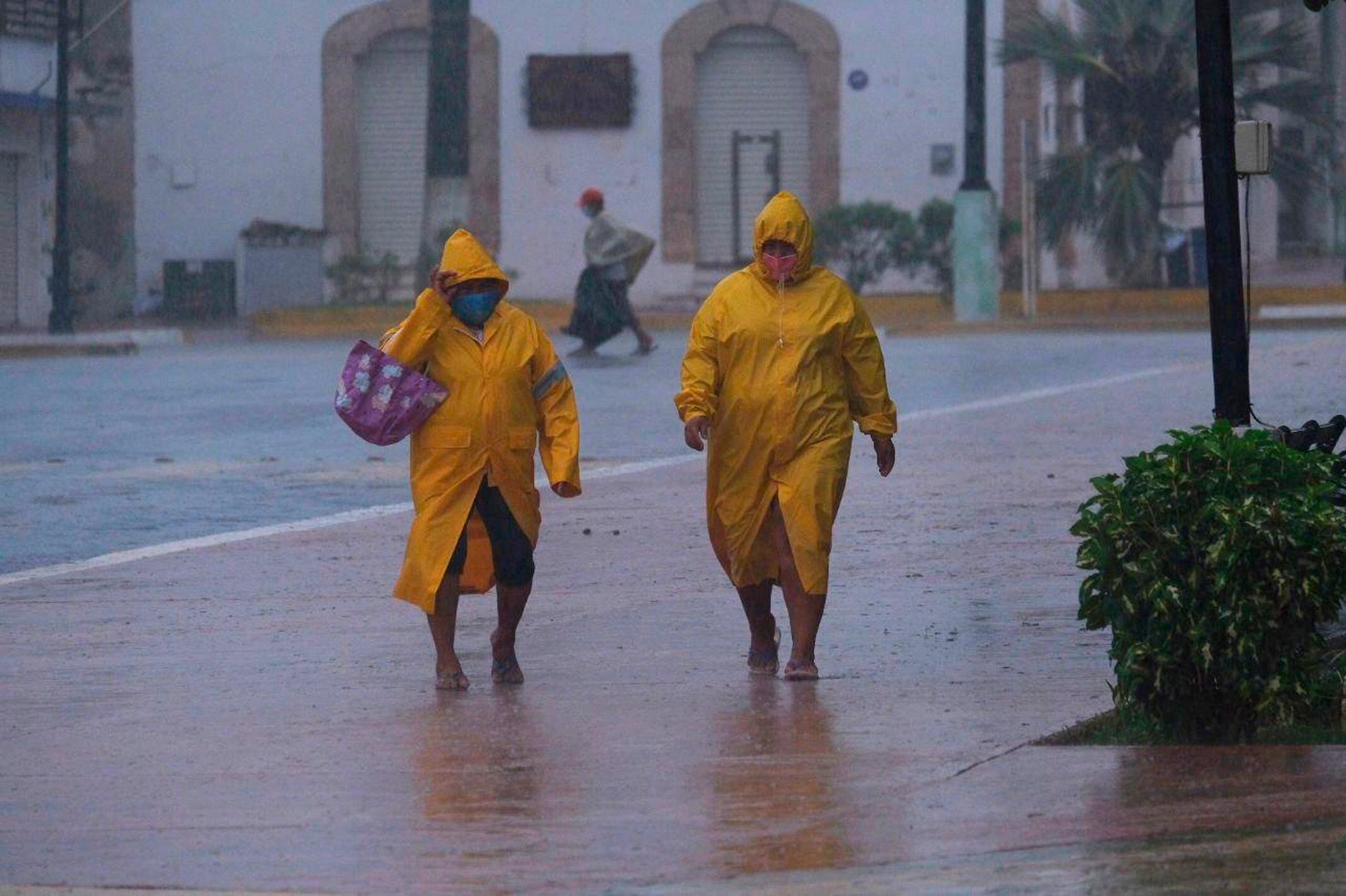 Prevén Lluvias Intensas A Torrenciales En México Debido A La Presencia