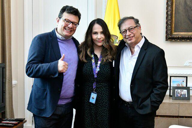 Hollman Morris, Nórida Rodríguez y Gustavo Petro - crédito Colprensa.