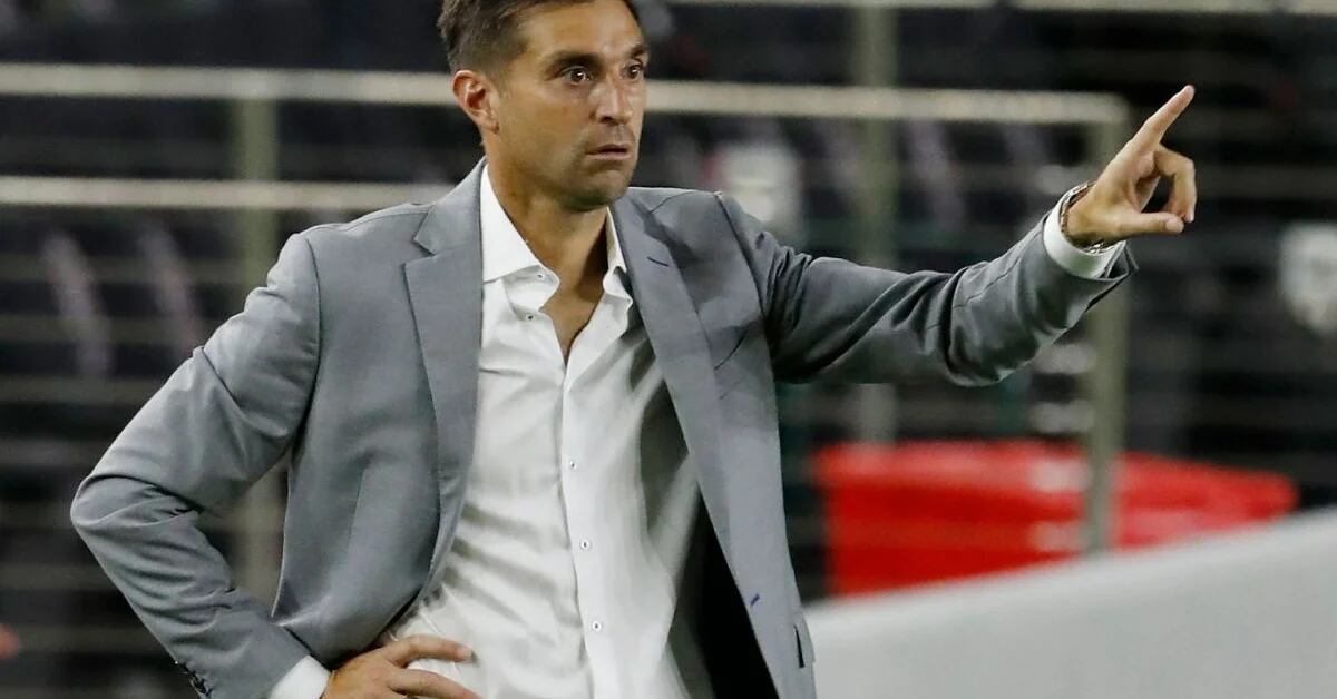 Peruvian National Team Uruguay Next Opponent In Qualifying Confirmed Diego Alonso As Coach Paudal
