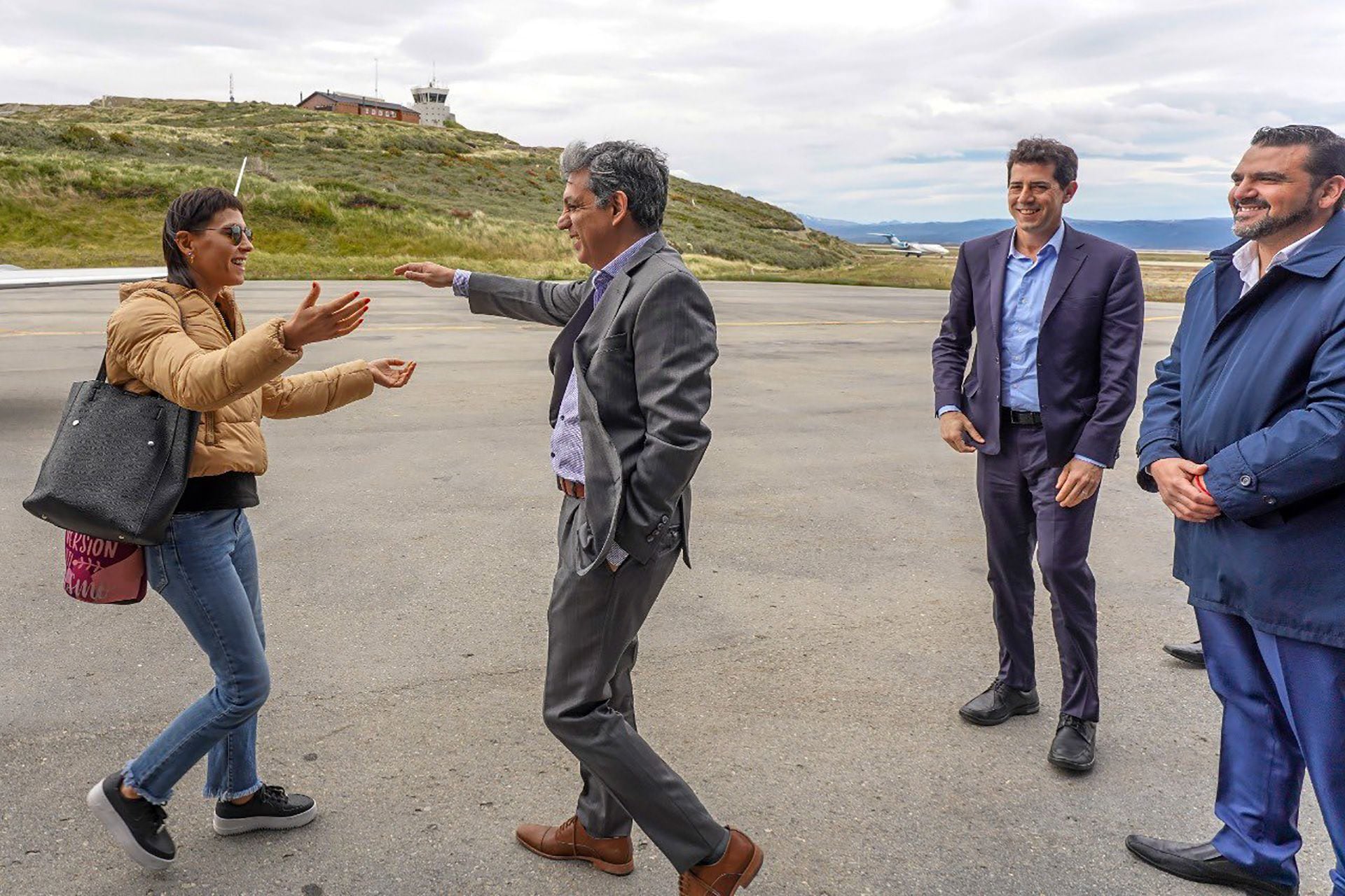 Matías Rodríguez recibiendo a los dirigentes de La Cámpora en Tierra del Fuego