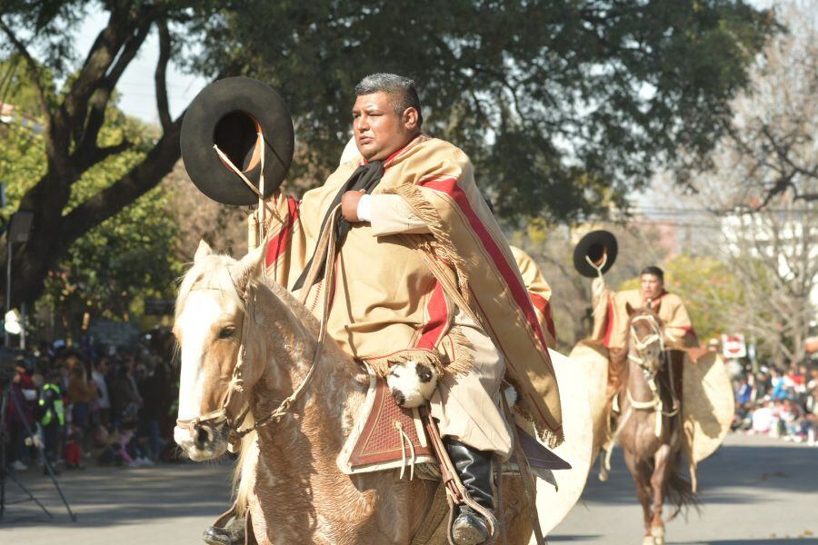 En Salta Más De 7 Mil Gauchos Desfilaron En Honor A Martín Miguel De