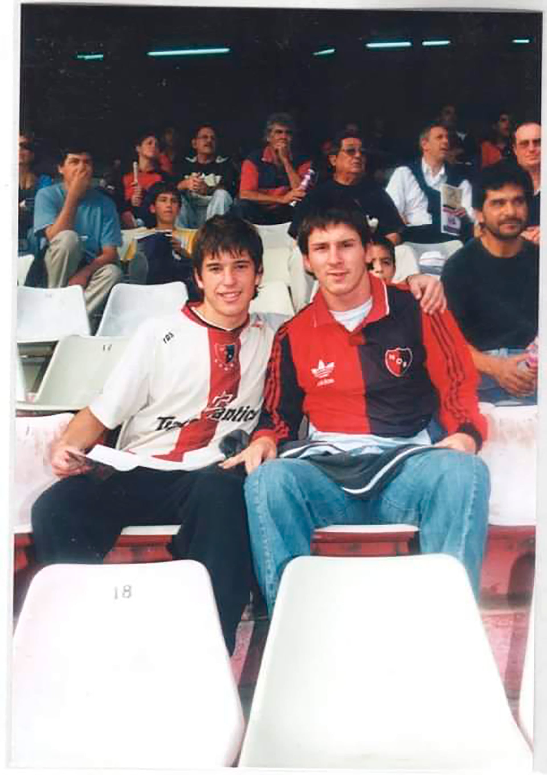 la historia de Messi con camiseta de Newells