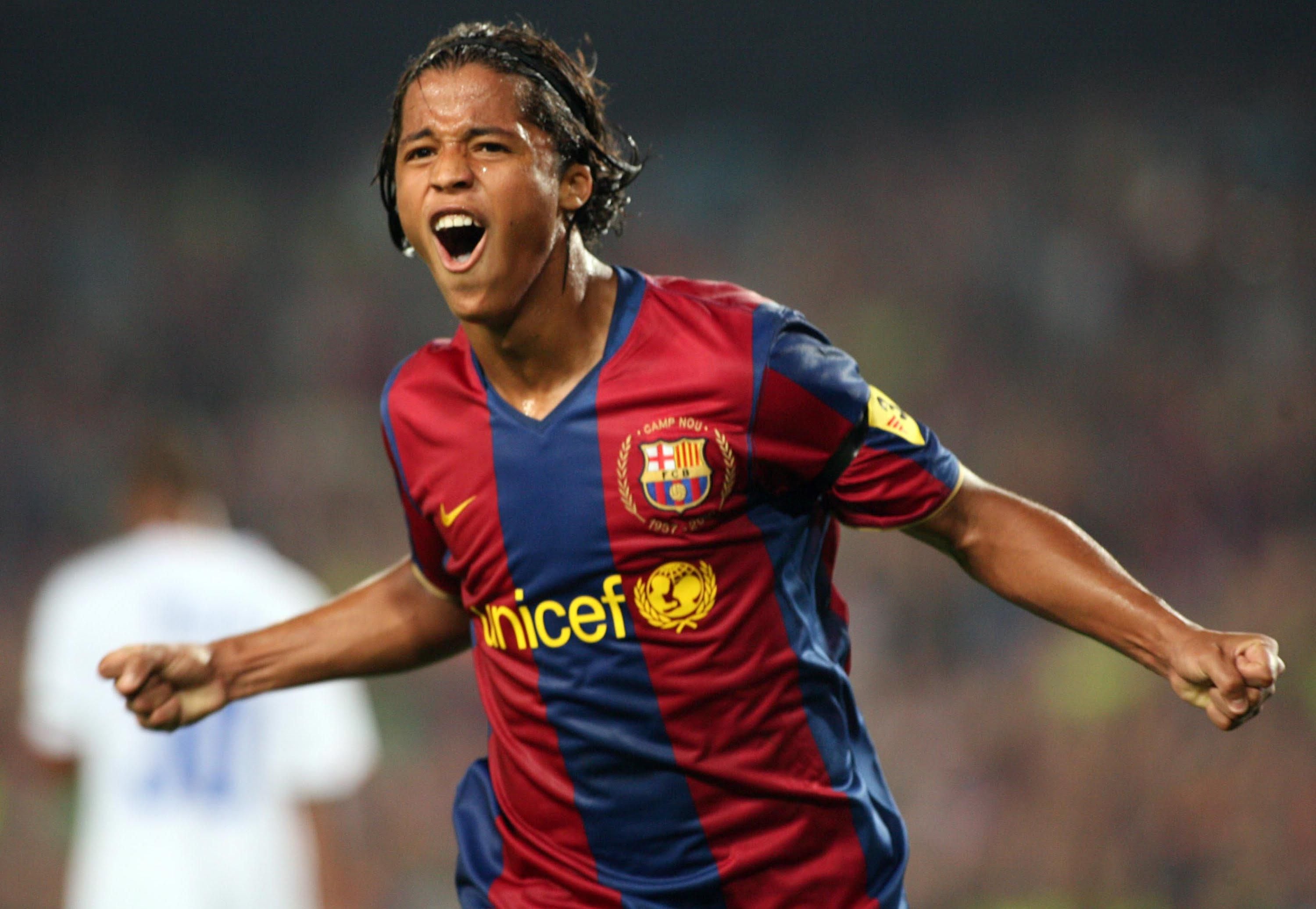 Giovanni dos Santos was compared to Messi early on (@guerrerosaztmx)