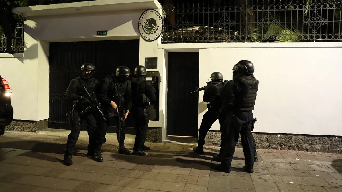 Así fue el operativo de la Policía de Ecuador para detener a Jorge Glas en la embajada de México en Quito