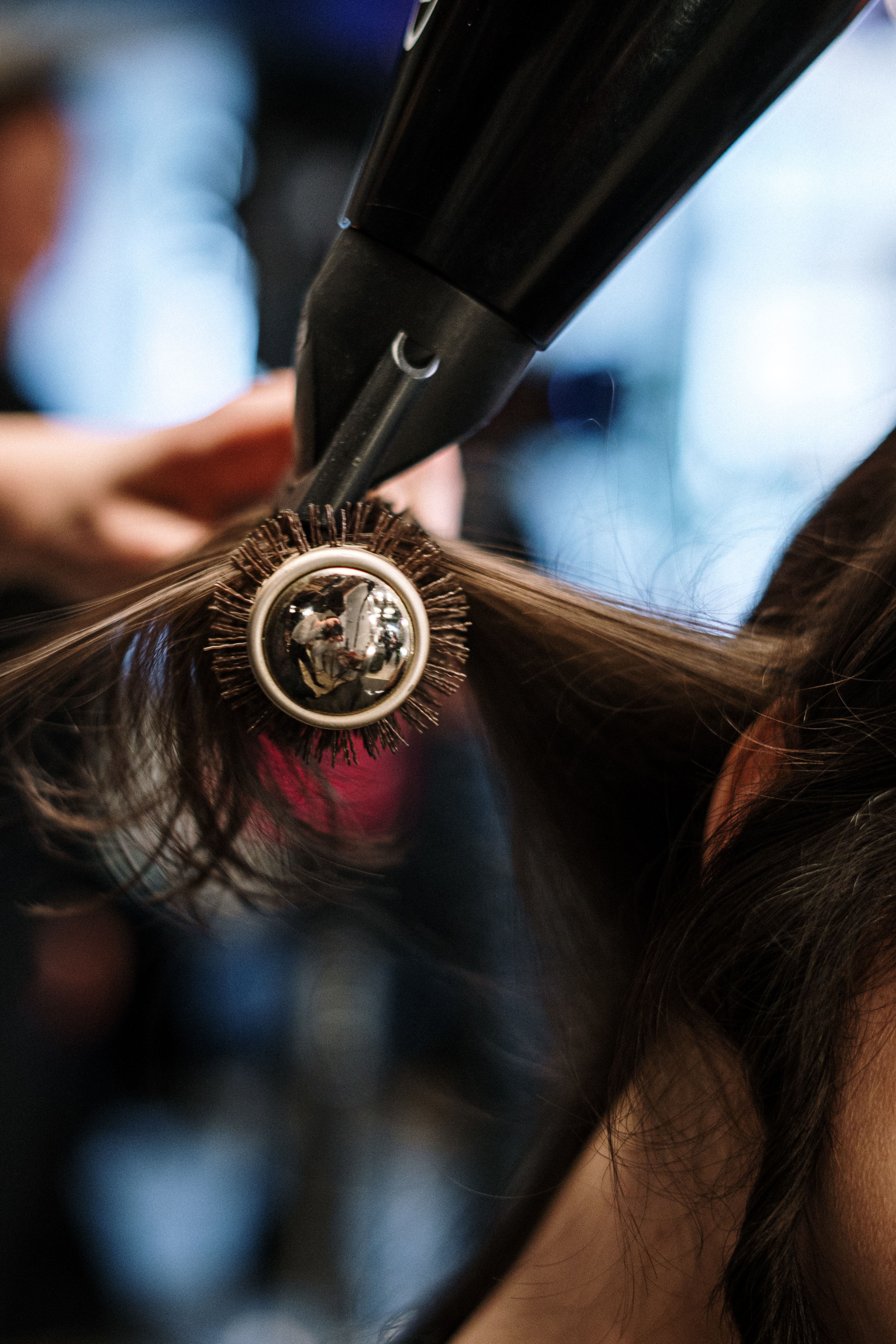 Más allá del estilo, conoce los beneficios de reducir el calor y escuchar a tu cabello en su estado más natural
(Gentileza Leonardo Rocco)