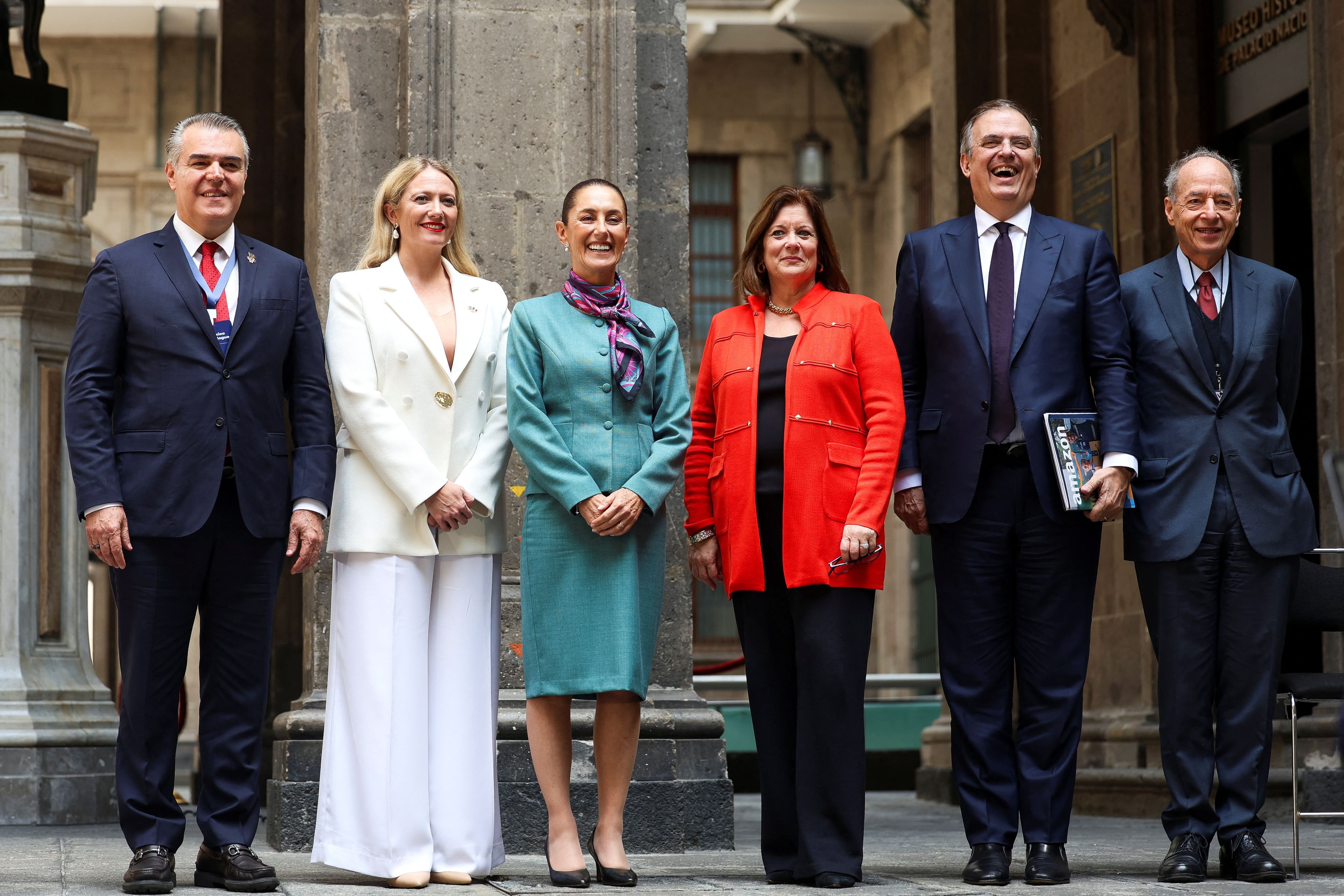 President of the Business Coordinating Council (CCE) Francisco Alberto Cervantes Diaz, CEO of Mexico Pacific Sarah Bairstow, Mexican President Claudia Sheinbaum, Chief Executive Officer of the U.S. Chamber Suzanne P. Clark, Mexican Minister of Economy Marcelo Ebrard, Vice Chairman of the Board of Directors of Tenaris Guillermo Vogel pose for a picture during a press conference after a meeting with business people from Mexico and the United States, in Mexico City, Mexico October 15, 2024 REUTERS/Raquel Cunha