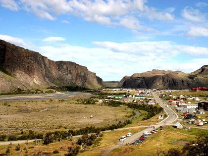 Antes de emprender el viaje o recorrido por la provincia de Santa Cruz, desde la Secretaría de Estado de Turismo de Santa Cruz, se aconseja tener en cuenta una serie de requisitos para evitar inconvenientes