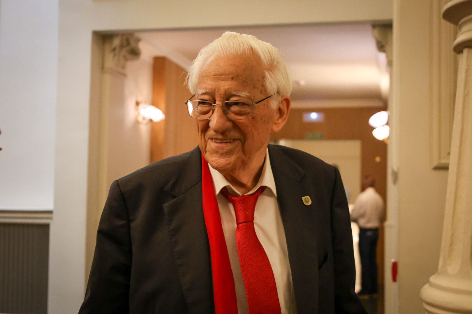 El Padre Ángel en la presentación del libro de Alfonso Guerra. (Helena Margarit Cortadellas)