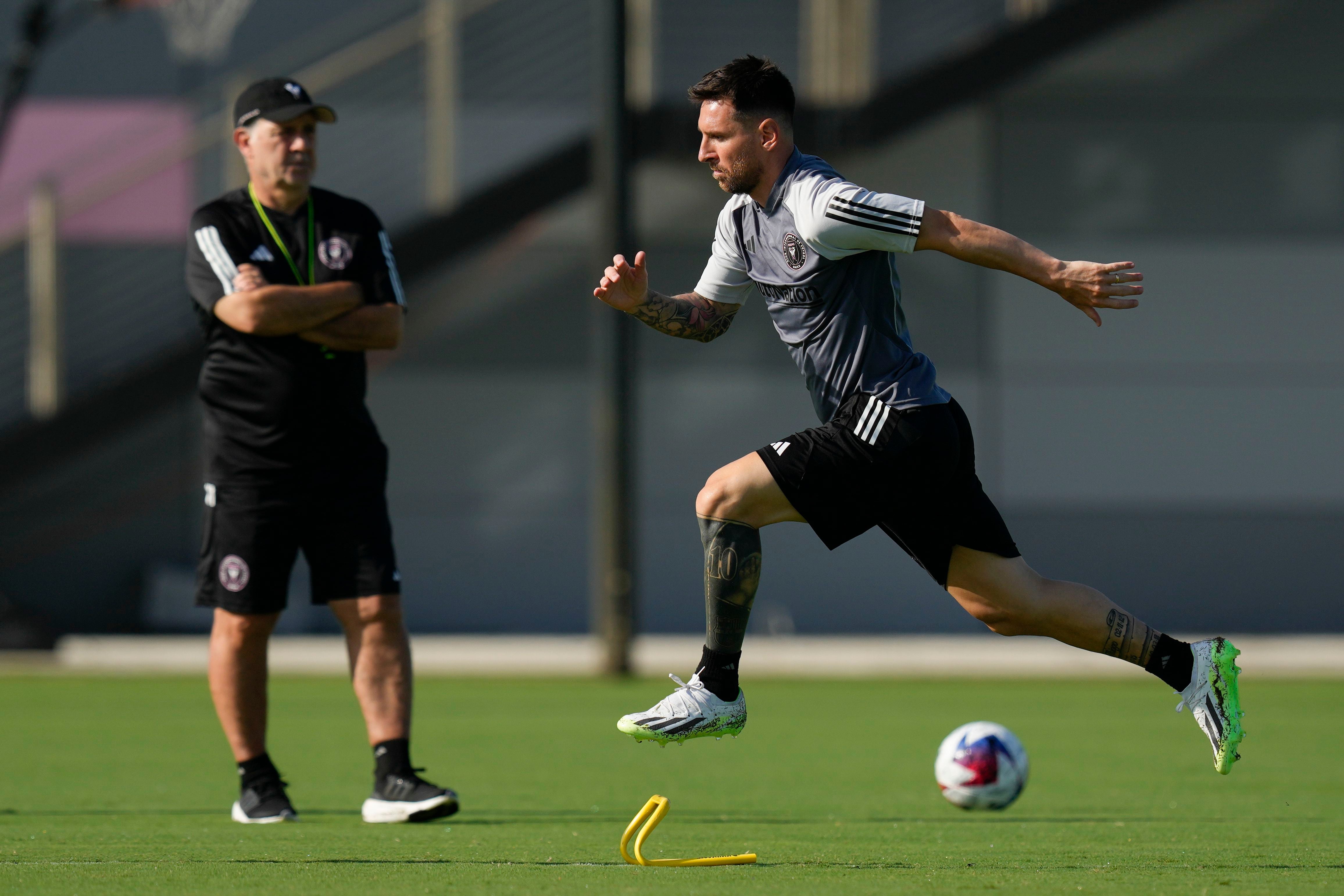 Lionel Messi and Gerardo Martino met again at Inter Miami after meeting in Barcelona and the Argentina national team.  (AP Photo/Rebecca Blackwell)