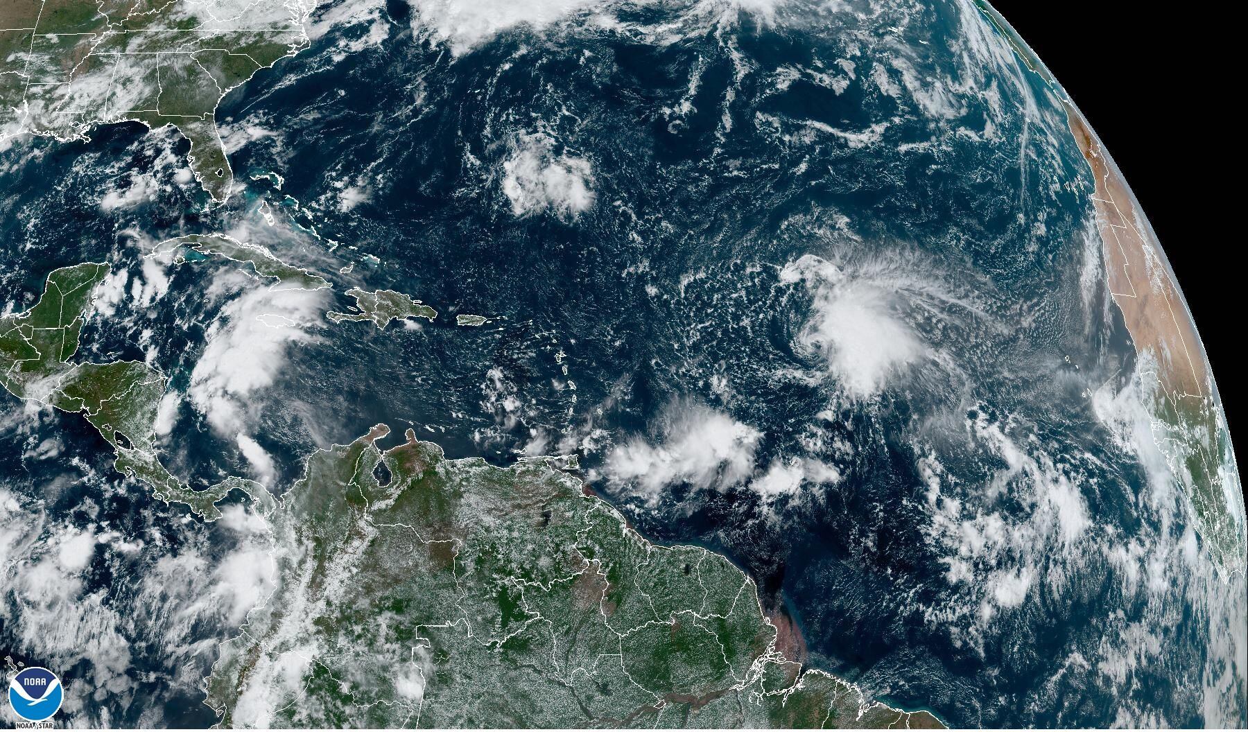 La Tormenta Tropical Philippe Seguirá Debilitándose Al Noreste Del Caribe Infobae