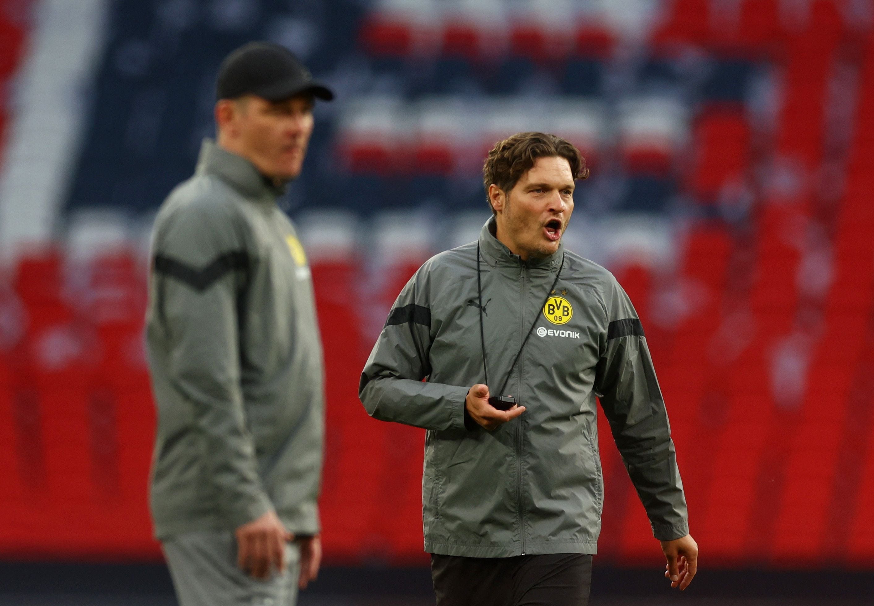 Edin Terzic es el entrenador del Borussia Dortmund (REUTERS/Lee Smith)