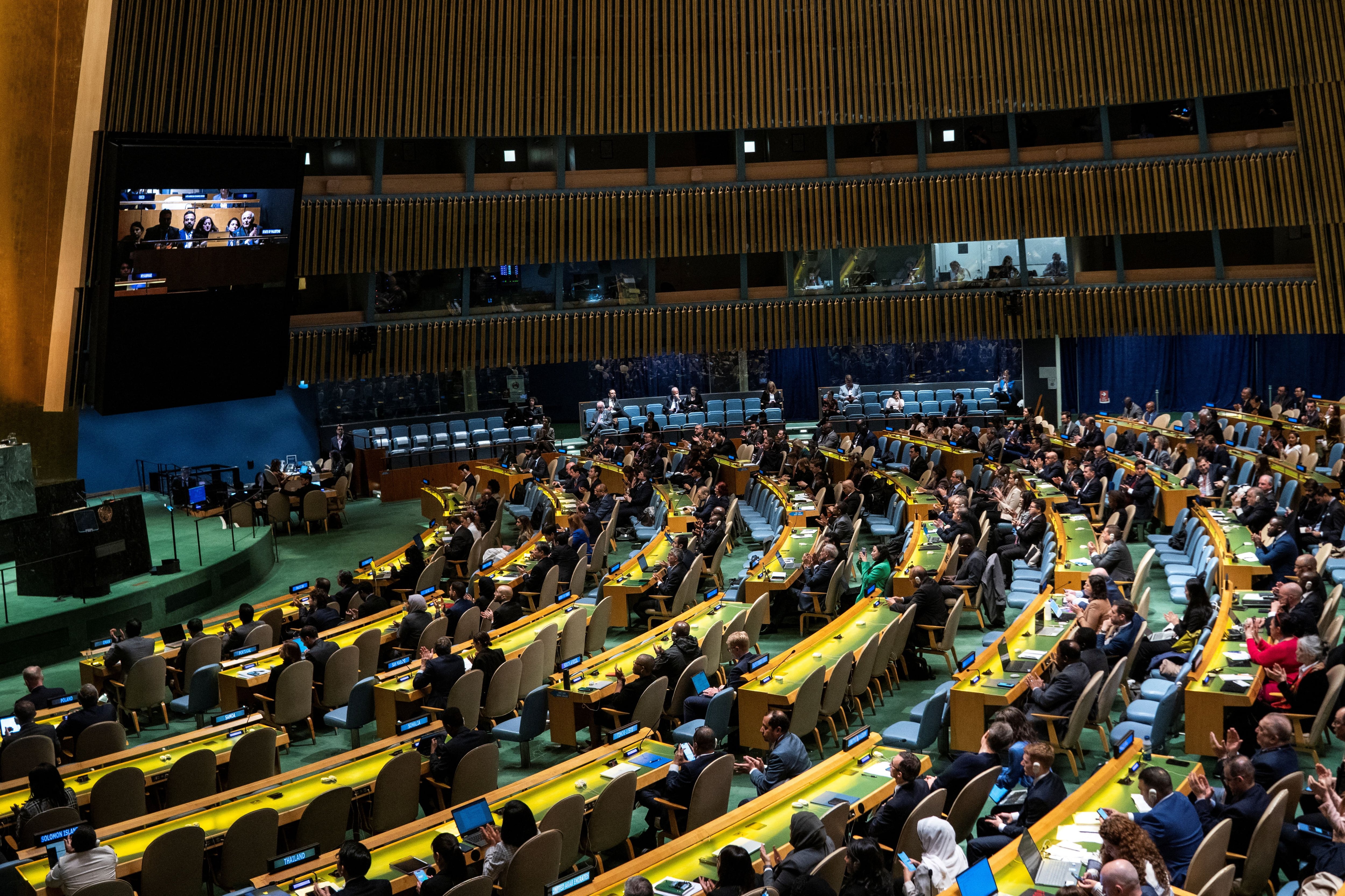 La votación para declarar a Palestino miembro pleno de la Asamblea General de la ONU fue aprobada por una amplia mayoría   (foto Reuters) 