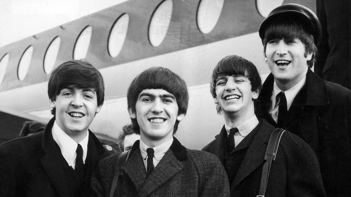 El peinado de Los Beatles evolucionó, adaptándose a las características físicas y preferencias personales de cada miembro. (AFP)