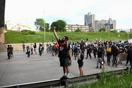 Protesta pacífica en una autopista de Minneapolis, Minnesota (Reuters)