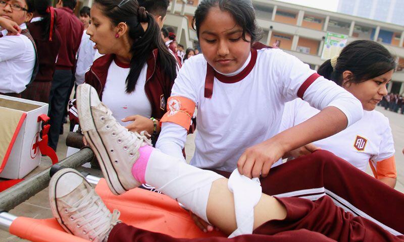 El primer Simulacro Nacional Multipeligro 2024 se llevará a cabo con
la participación de todas las personas en el entorno familiar, laboral, escolar, comunitario, entre otros | Foto del archivo: Agencia Andina