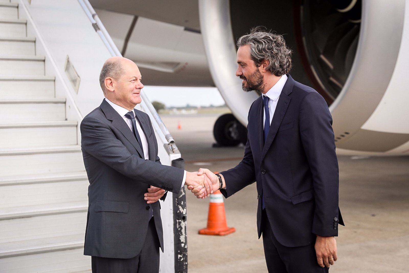 Olaf Scholz canciller aleman y Santiago Cafiero