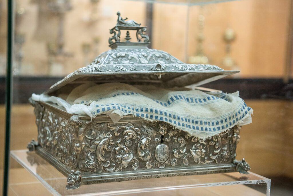 El mantel de la Última Cena se puede visitar en la catedral de Coria. (Turismo de Coria)