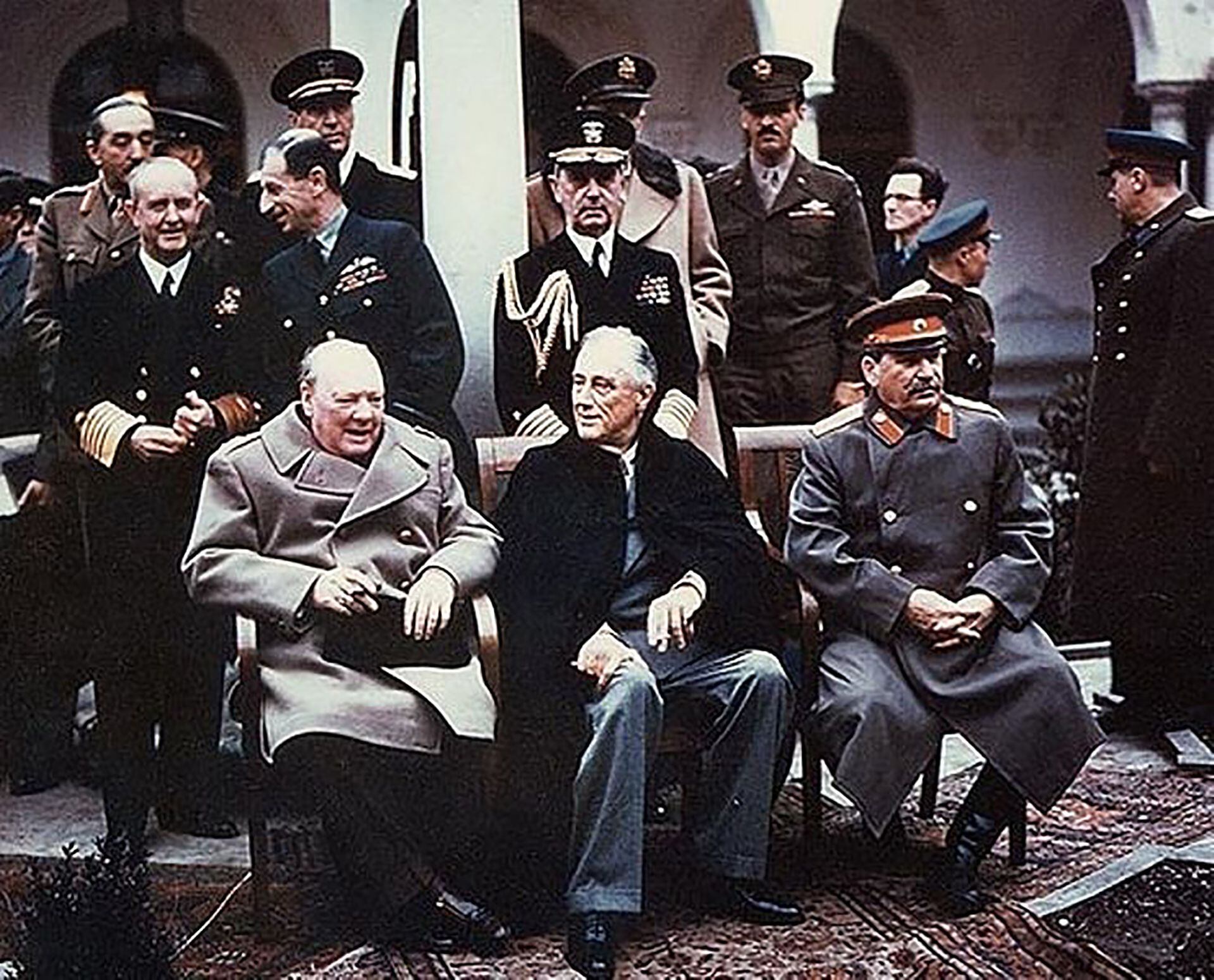 Cumbre entre Franklin D. Roosevelt, Joseph Stalin y Winston Churchill en Yalta, en 1945