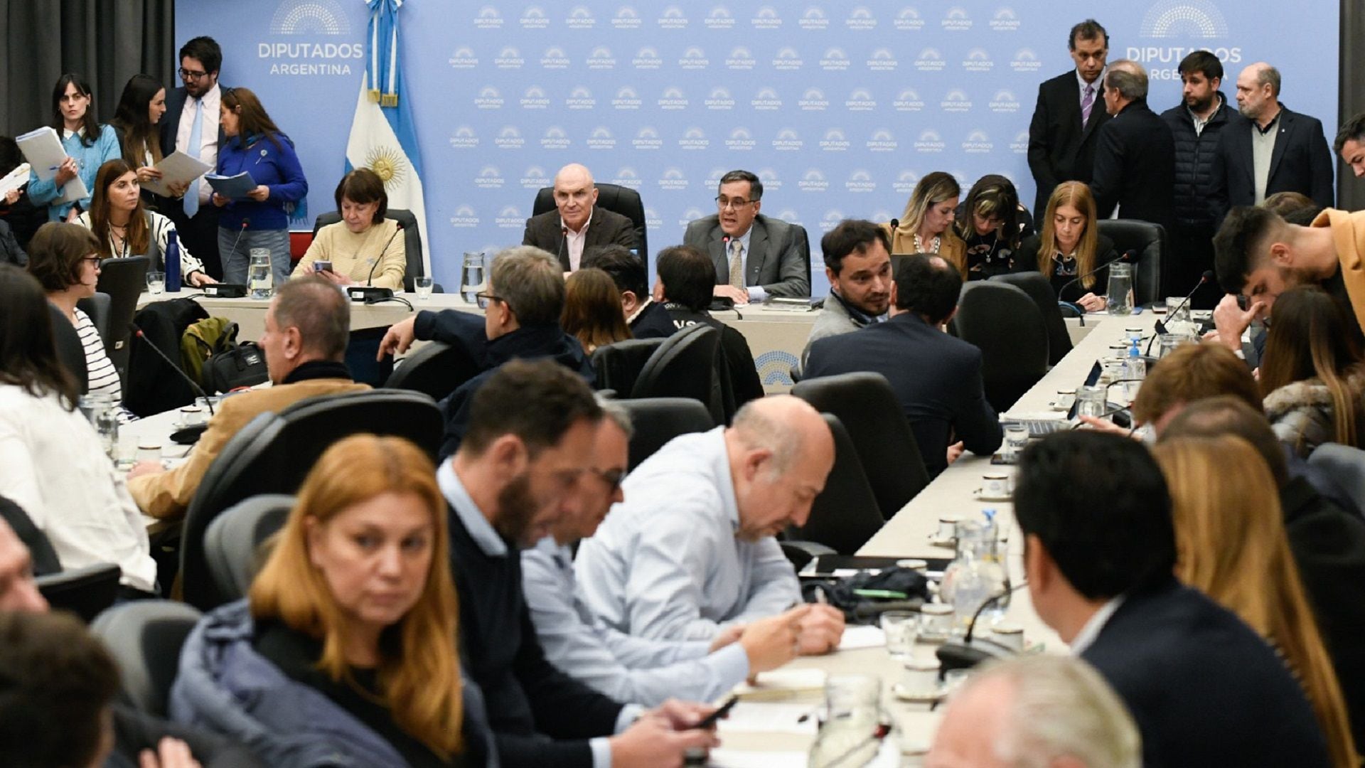 Debate del financiamiento universitario en un plenario de las comisiones de Educación y Presupuesto