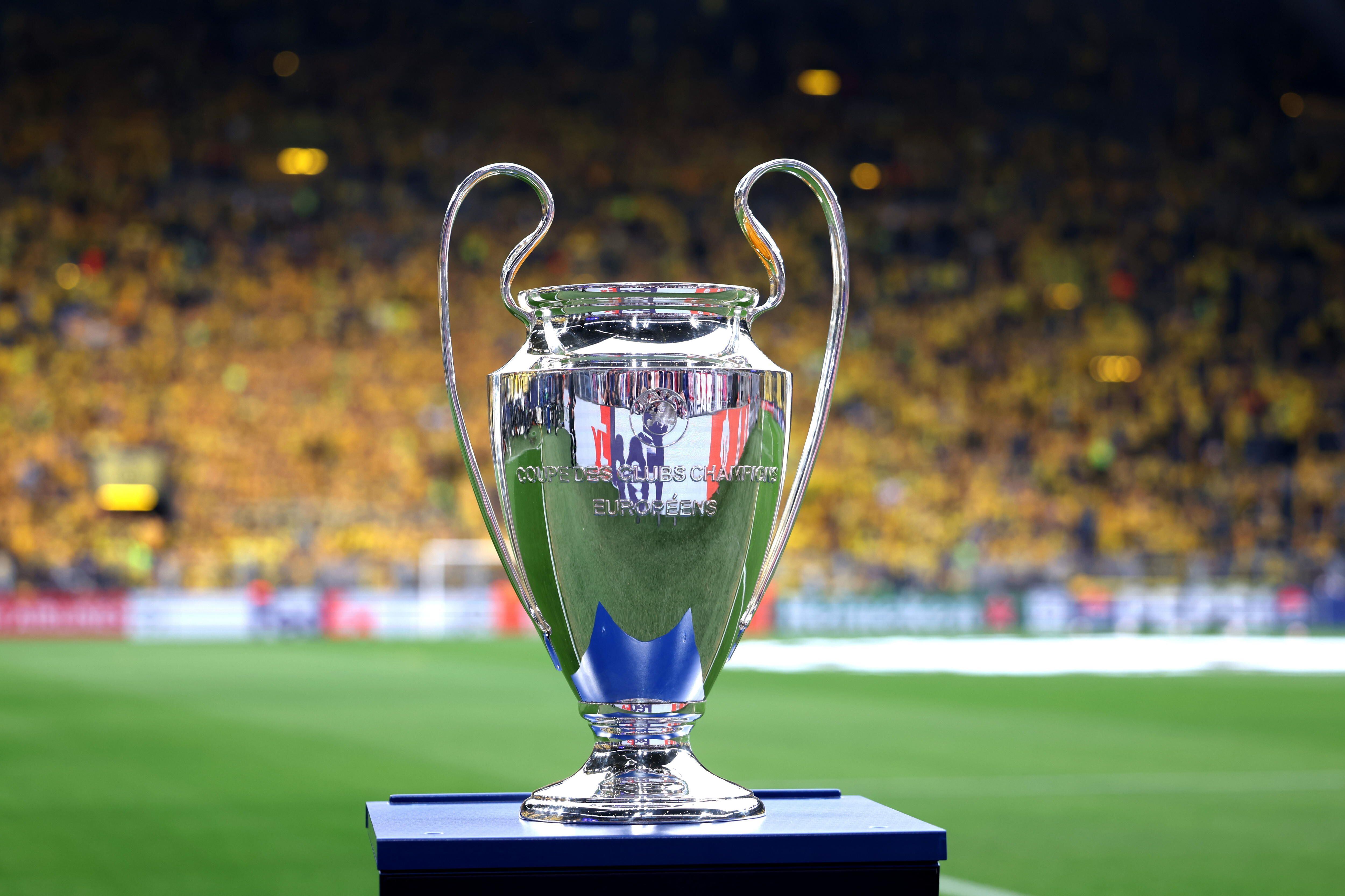 El trofeo de la UEFA Champions League (EFE/EPA/CHRISTOPHER NEUNDORF)