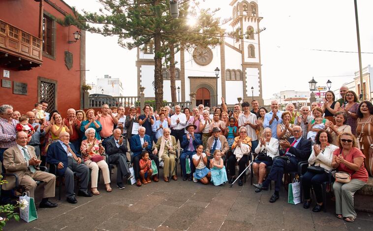 La familia Hernández Pérez suma la edad acumulada más alta del mundo. (Ayuntamiento de Moya)