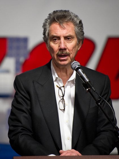 El presidente de Bigelow Aerospace Robert Bigelow durante una conferencia de prensa en 2011 (NASA/Bill Ingalls)