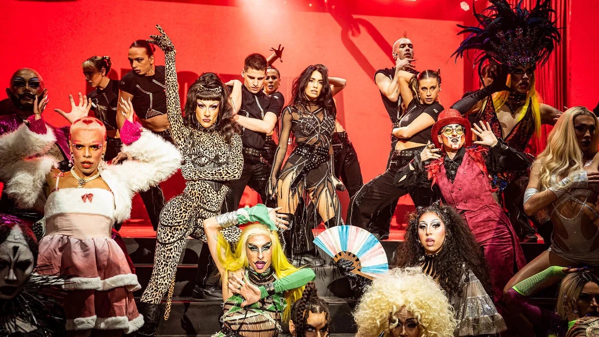 La noche de Lali Espósito en los Premios Gardel 2024, show con drags y dedicatoria a la comunidad LGBTQ: “No están solos”