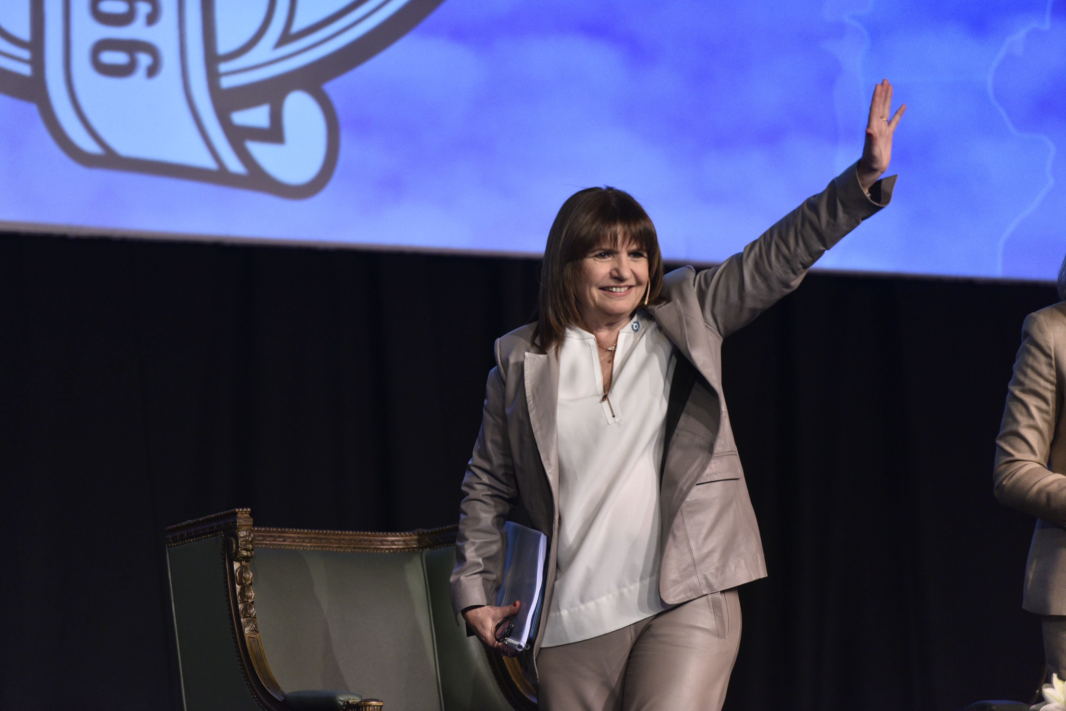 Patricia Bullrich tras finalizar su discurso en La Rural (Adrián Escandar)