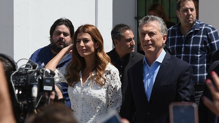 Mauricio Macri y Juliana Awada, al llegar a la Basílica de Luján (Gustavo Gavotti)