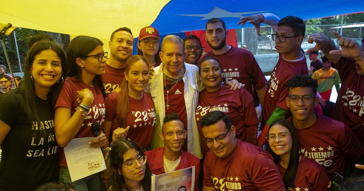 González Urrutia met with young Venezuelans and promised to create conditions “so they don't have to leave the country.”