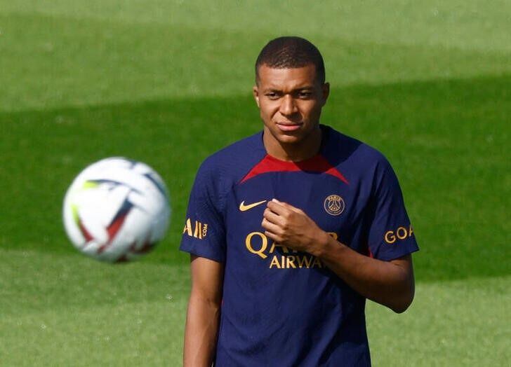 Kylian Mbappé se quedó afuera de la gira de pretemporada por Asia (REUTERS/Gonzalo Fuentes)