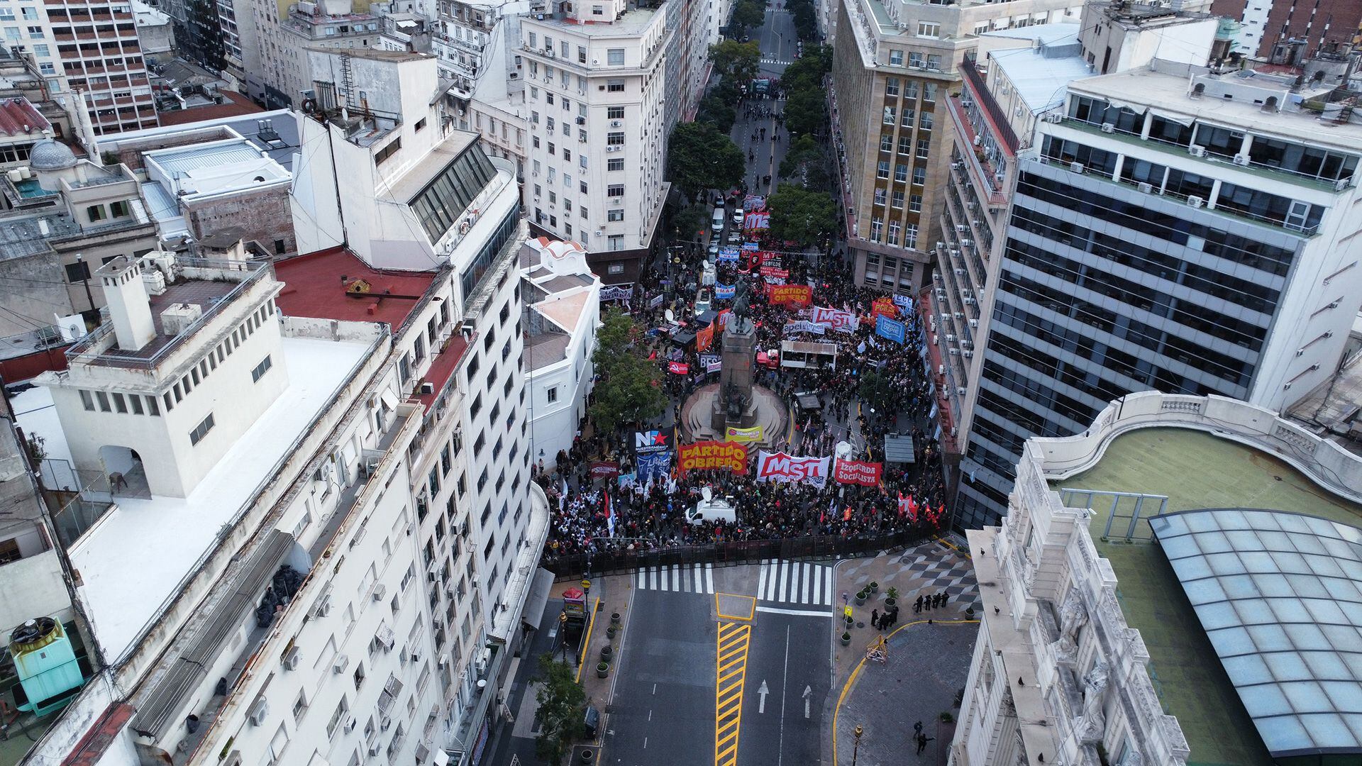 legislatura porteña drone acto victimas terrorismo victoria villarruel