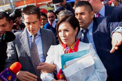 A Rosario Robles se le acusa por ejercicio indebido del servicio público (Foto: Madla Hartz/EFE)
