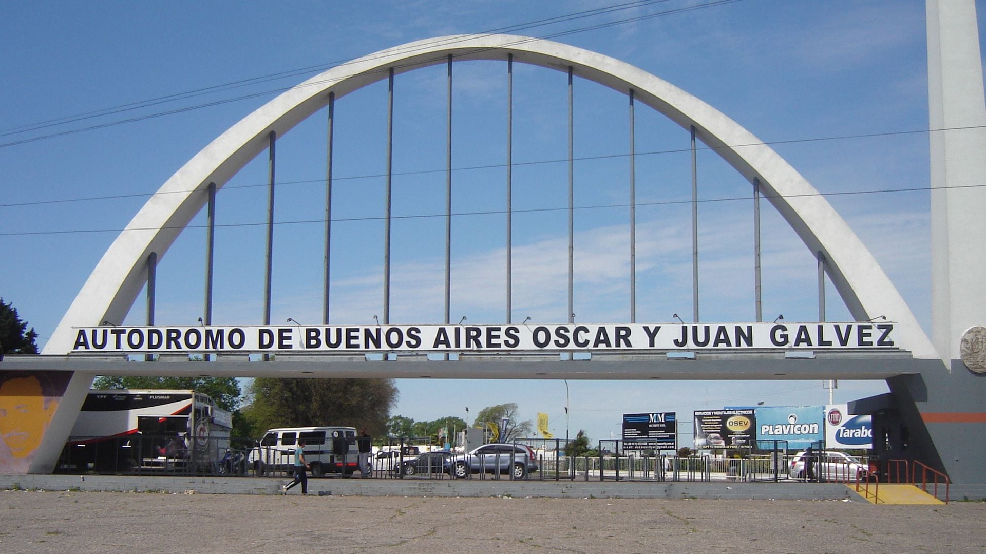 Fachada del Autódromo Oscar y Juan Gálvez, ubicado en el Barrio Villa Riachuelo de la Ciudad de Buenos Aires, también pasará a ser catalogado de Patrimonio Histórico definitivo