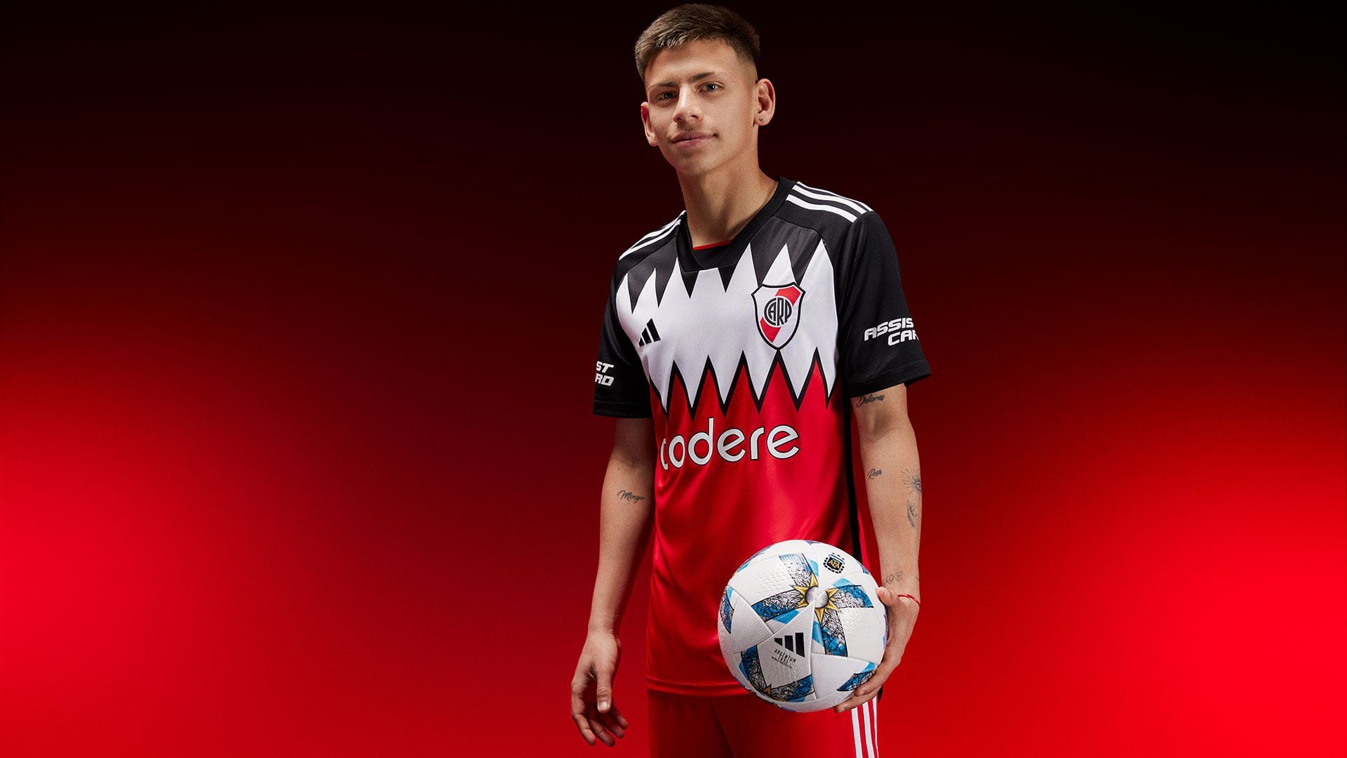 El Diablito Echeverri, una de las jóvenes promesas de River Plate (@Riverplate)