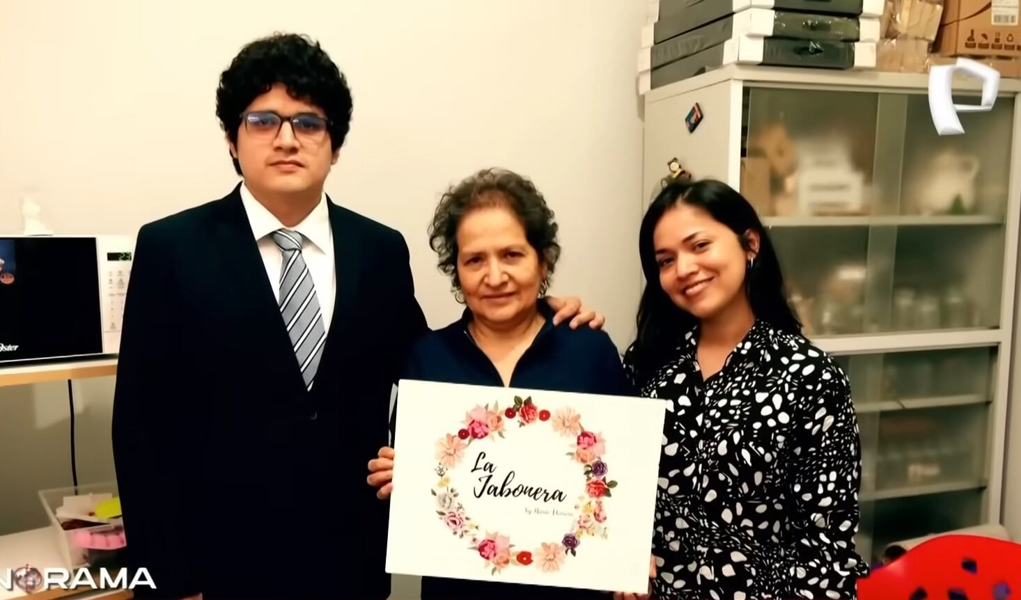 María Carolina Herrera Herrera, la emprendedora peruana que se enfrentó a la diseñadora venezolana, junto a sus hijos. Foto: Panorama