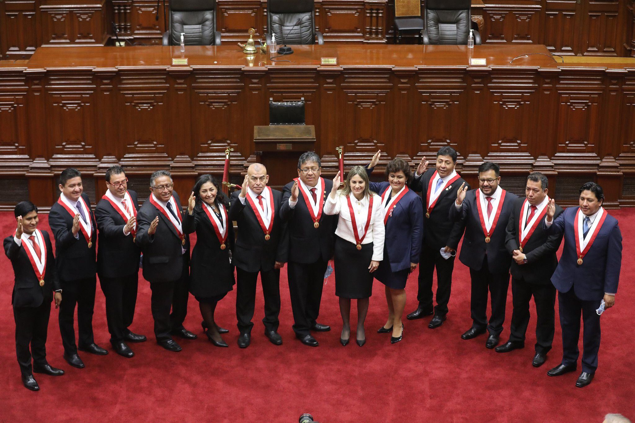 Duras críticas han caído sobre un legislador de la bancada de Acción Popular.