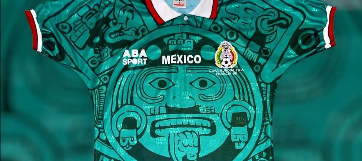 1998年のフランスワールドカップでメキシコを代表する ...