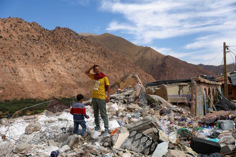 Jamal Rbaki, de 36 años, perdió a sus padres en el terremoto  (REUTERS/Hannah McKay)