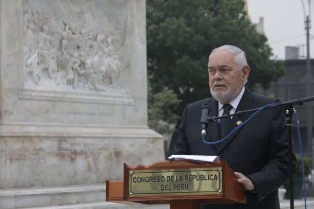 El congresista de Renovación Popular no está de acuerdo con la declaratoria de emergencia impuesta por Dina Boluarte. Foto: Congreso