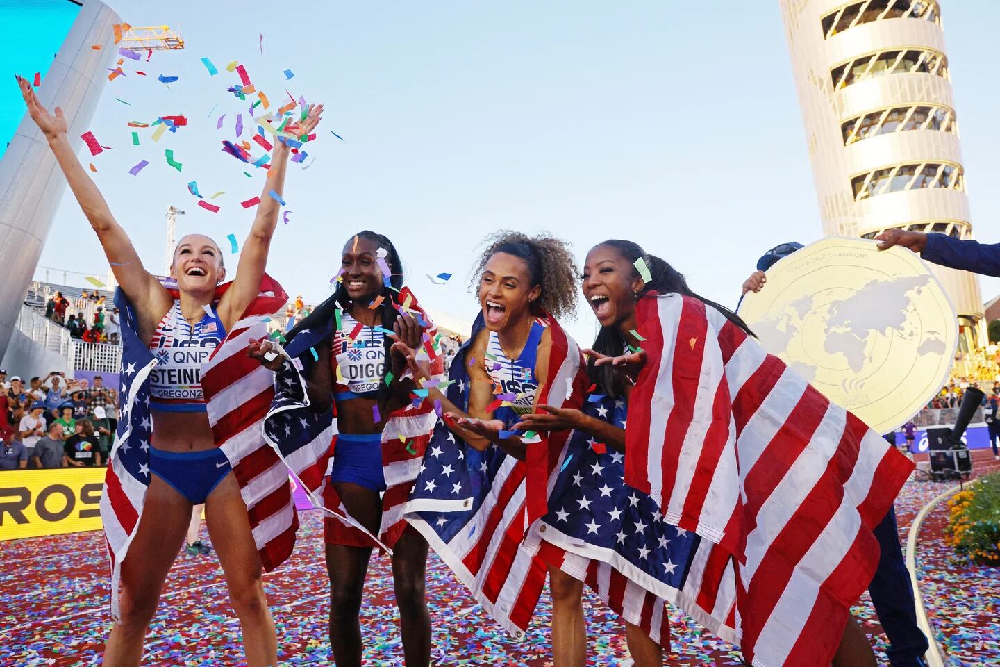 Us Women Win Third Consecutive World Title In The 4x400m Relay Infobae 
