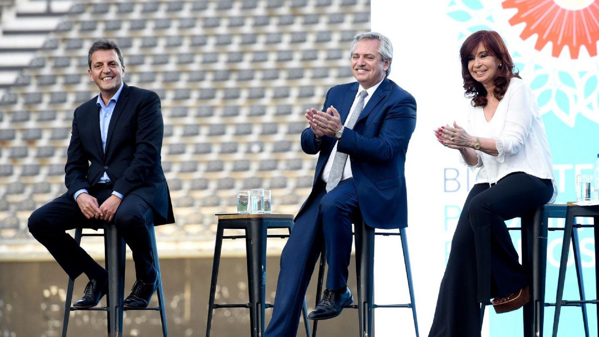 Sergio Massa, Alberto Fernández y Cristina Kirchner (NA)