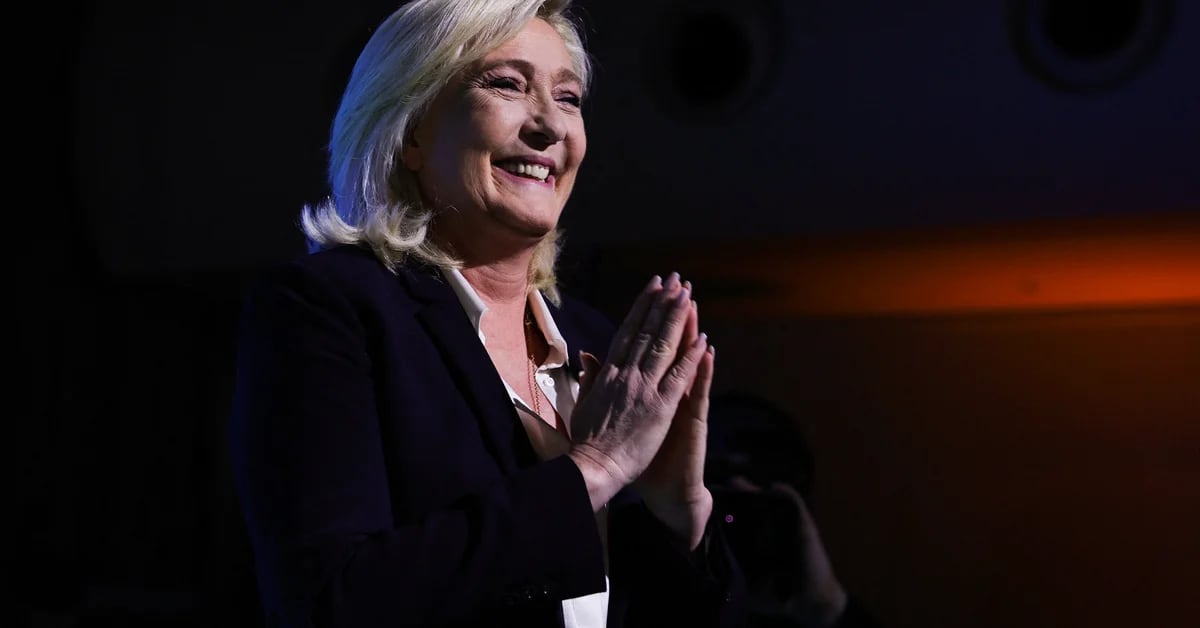 Marine Le Pen, la dirigeante d’extrême droite qui a réussi à adoucir son image et qui attend avec impatience d’accéder à la présidence française