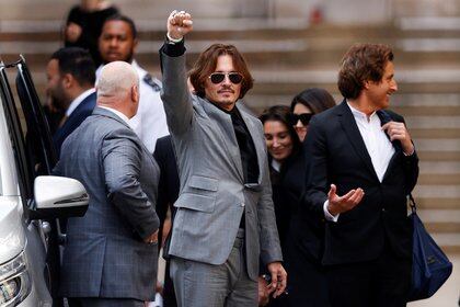 Johnny Depp al salir del Tribunal Superior en Londres, Gran Bretaña, el 28 de julio de 2020. (REUTERS / John Sibley / Foto de archivo)
