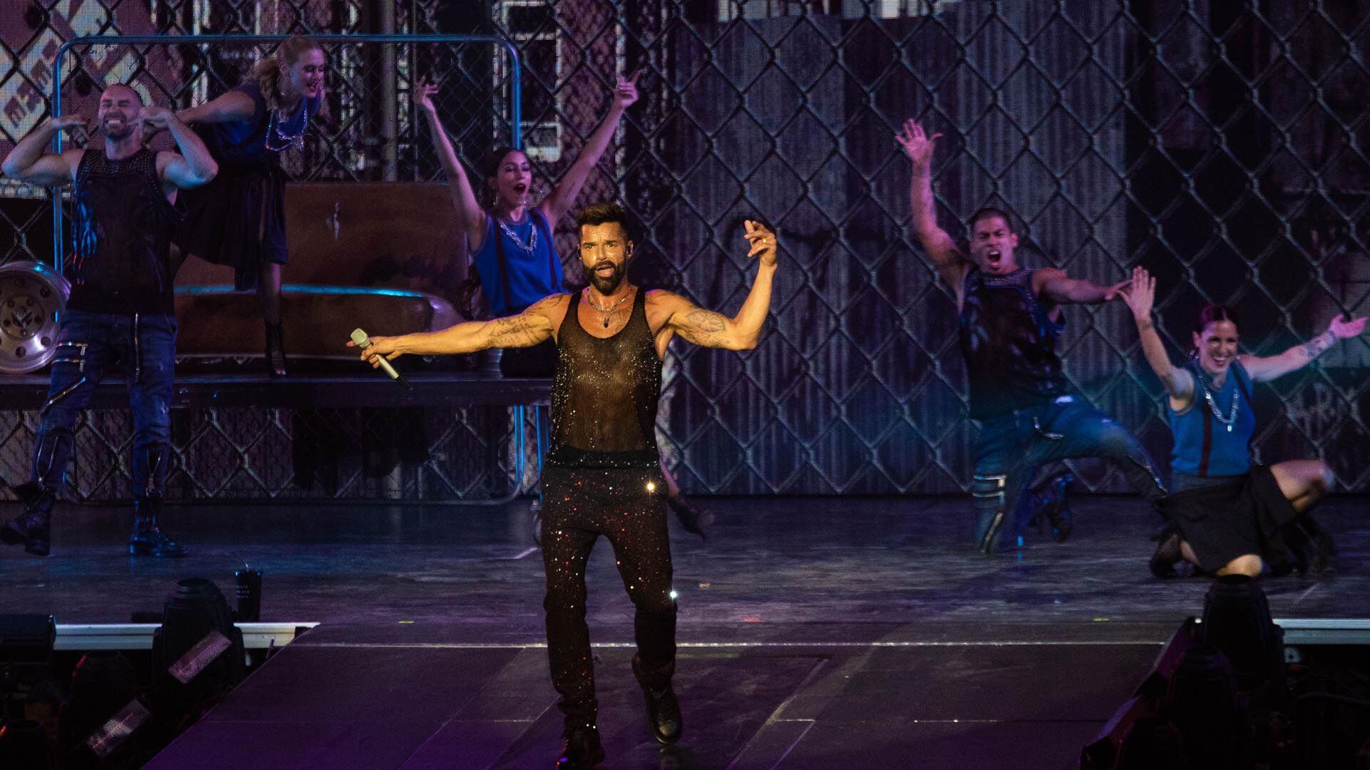 ¡A brillar, mi amor! Luego de presentarse en Córdoba (antes estuvo en Chile), Ricky Martin pisó Buenos Aires. Y deslumbró con su show en el Movistar Arena (Foto: Franco Fafasuli)